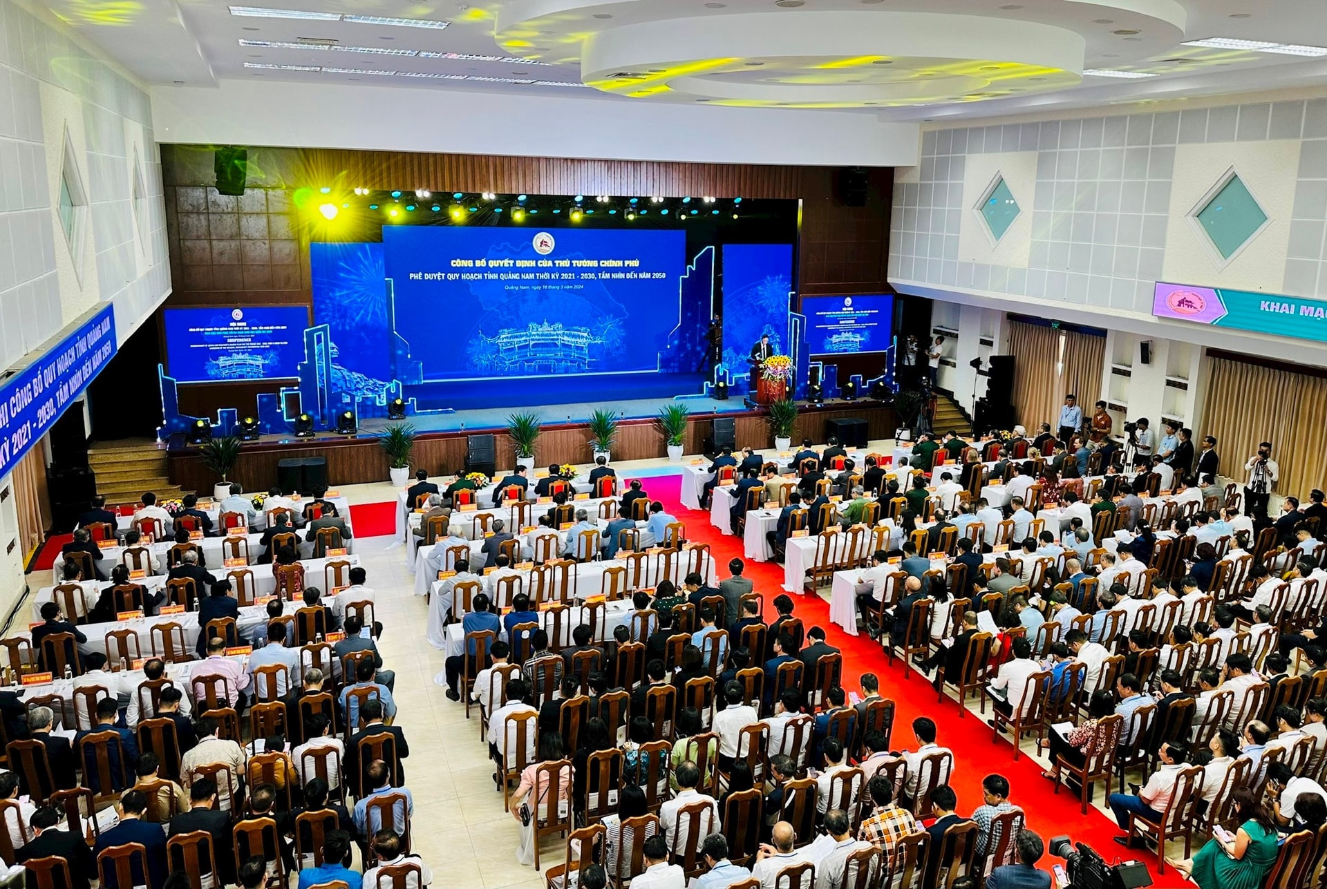 Quang cảnh Hội nghị công bố Quy hoạch tỉnh Quảng Nam thời kỳ 2021 - 2030, tầm nhìn đến năm 2050 và khai mạc Năm phục hồi đa dạng sinh học quốc gia - Quảng Nam 2024. Ảnh: P.V