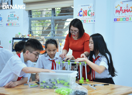 Miễn học phí cho học sinh công lập: Quyết sách nhân văn sâu sắc